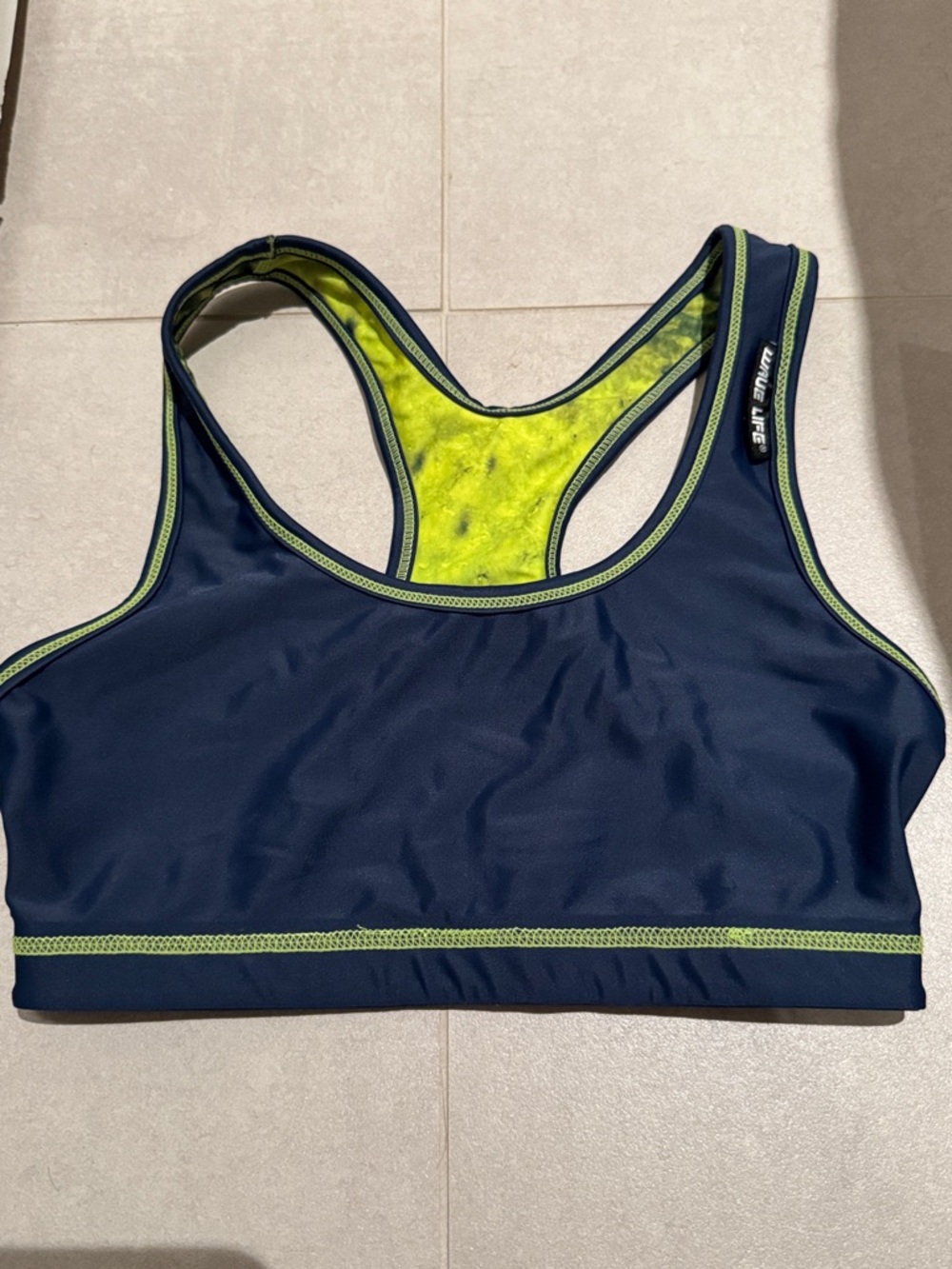 WAVE LIFE WOMEN SIZE XS UPF50+ REVERSIBLE SPORT BRA print and solid navy